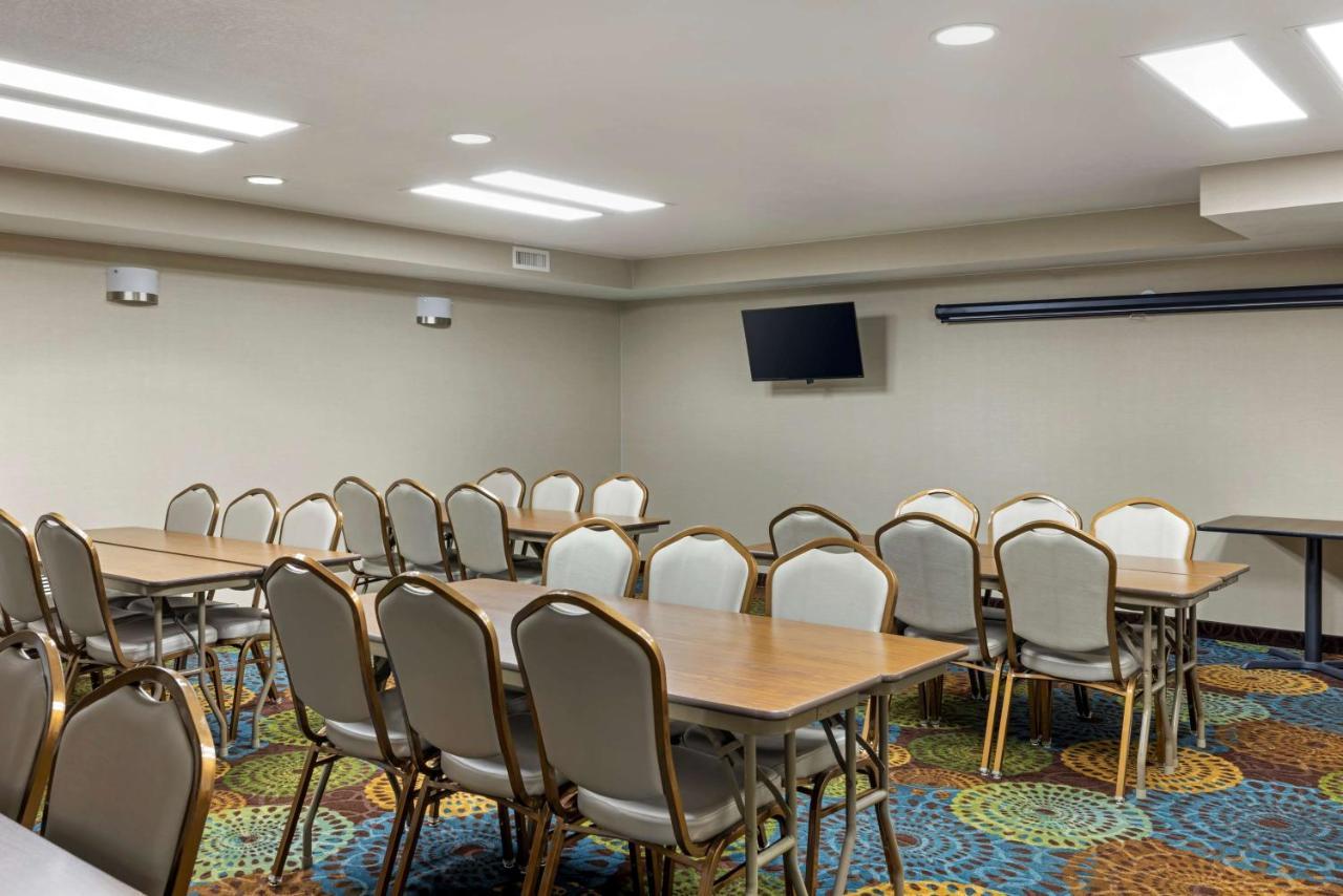 Best Western Watertown Inn&Suites Exterior foto